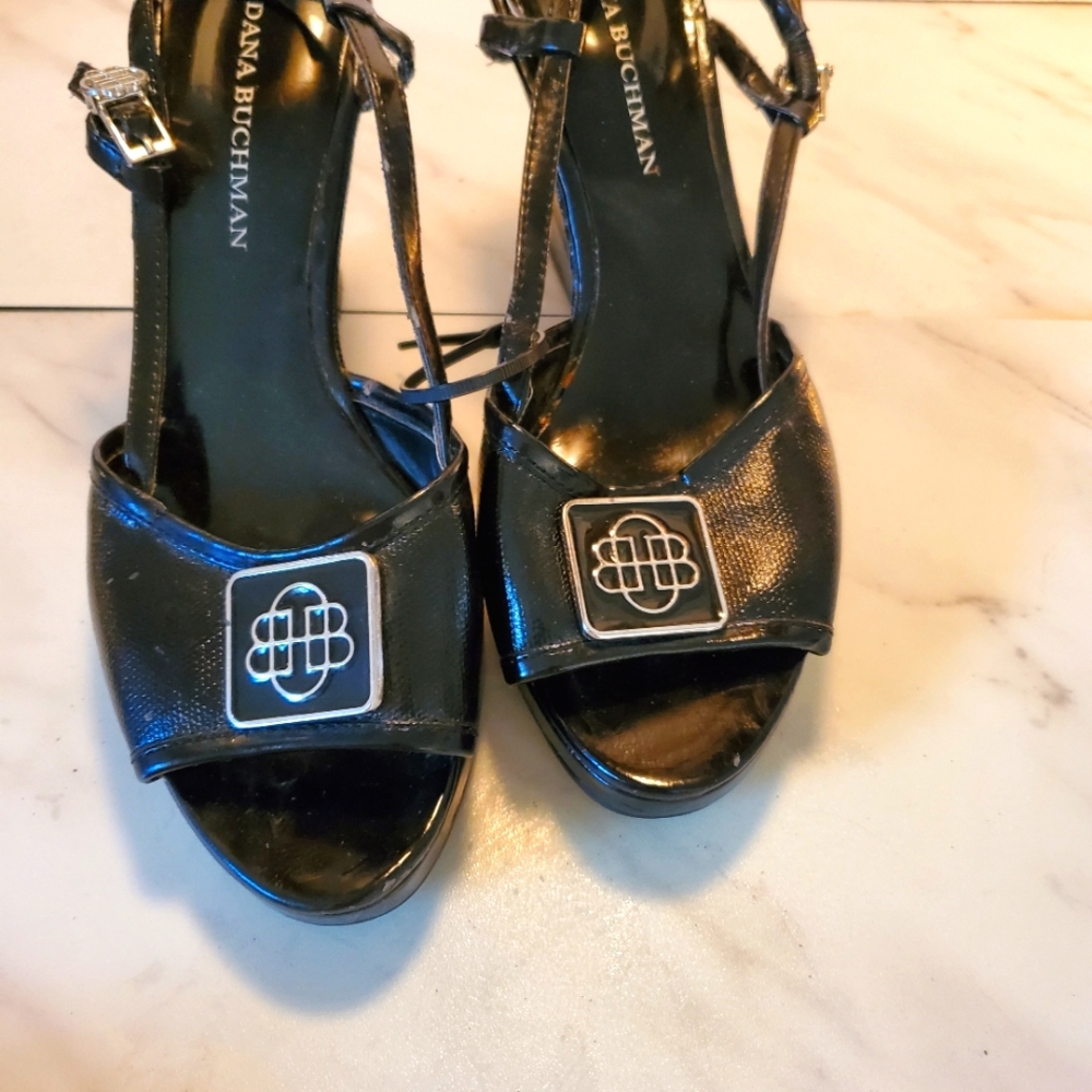 Ladies Black Patent Wedge By Dana Buchman Size 6 1/2
